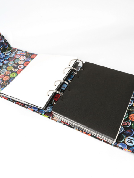 Альбом с 8 листами для хранения 240 кромчатых пробок, OPTIMA. Albommonet, Россия