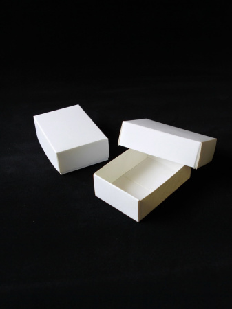 Картонная коробочка (60х90х30 мм)