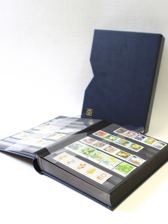 Альбом для марок (кляссер PREMIUM) + шубер. 32 листа (64 страницы) из чёрного картона с промежуточными прозрачными листами. Синий. Leuchtturm, 322522