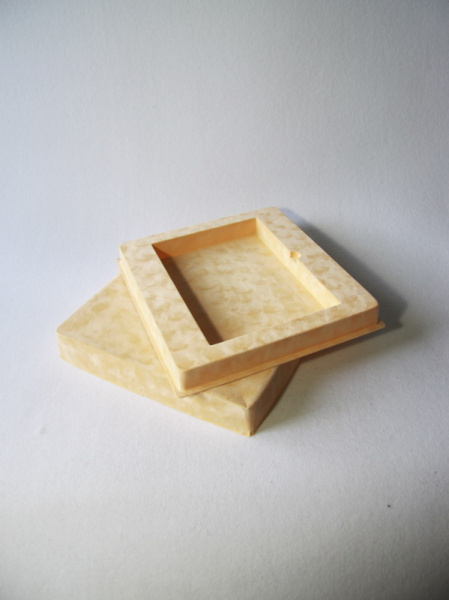 Сувенирная упаковка под книгу с флокированной крышкой