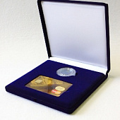 Футляр флокированный (165х165х27 мм) для монеты в капсуле и пластиковой карточки