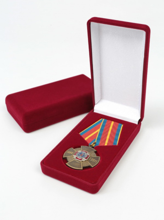 Футляр (62х116х26 мм) под медаль РФ d-37 мм с пятиугольной колодкой