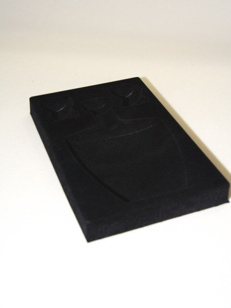 Ложемент под бутылку водки и две стопки