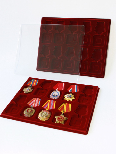 Планшет S (234х296х12 мм) на 10 орденов с пятиугольной колодкой, тёмно-бордовый Планшет S (234х296х12 мм) на 10 орденов с пятиугольной колодкой, тёмно-бордовый