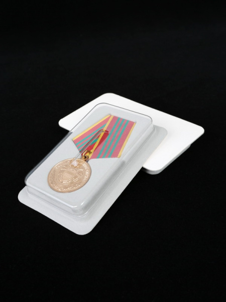 Сувенирная упаковка (60х100х20 мм) под медаль РФ d-32 мм. Спецпредложение, серый  Сувенирная упаковка (60х100х20 мм) под медаль РФ d-32 мм. Спецпредложение, серый