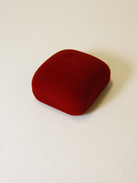 Футляр (55х60х36 мм) под значок