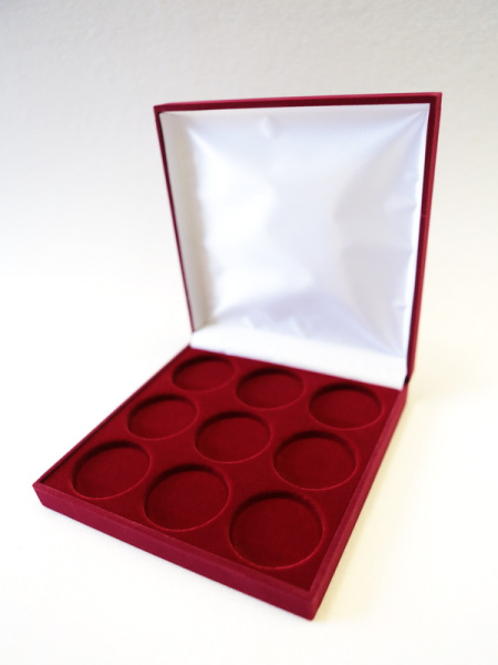 Футляр (160х160х33 мм) под 9 монет в капсулах (диаметр 44 мм), светло-бордовый  Футляр (160х160х33 мм) под 9 монет в капсулах (диаметр 44 мм), светло-бордовый