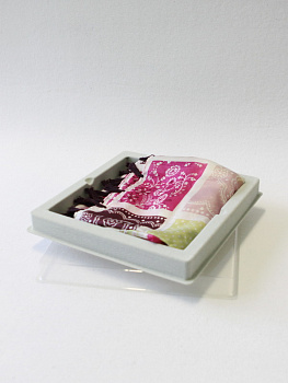 Сувенирная упаковка под шарфы и платки