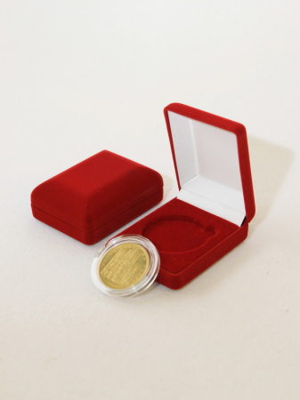 Футляр (61х79х32 мм) для одной монеты в капсуле (диаметр 44 мм)