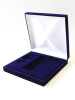  Футляр (160х160х33 мм) под медаль РФ d-32 мм и удостоверение (81х112х12 мм). Ложемент выпуклый, тёмно-синий