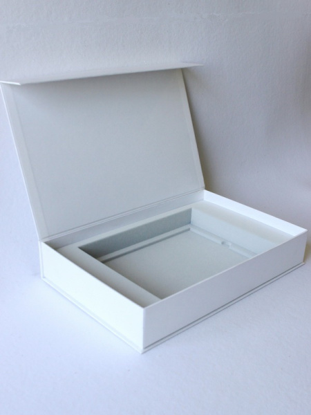 Флокированный ложемент под набор Mercedes (2) Флокированный ложемент под набор Mercedes (2)