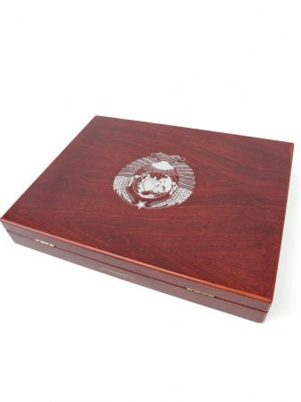 Футляр деревянный Volterra Trio (344х267х50 мм). 3 вставки. Для 64 монет серии «Монеты СССР». В капсулах (диаметр 44 мм)