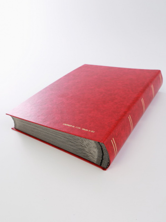Альбом для марок (кляссер STANDARD). 32 листа (64 страницы) из чёрного картона с промежуточными листами из пергамина. Красный. Lindner, 1170