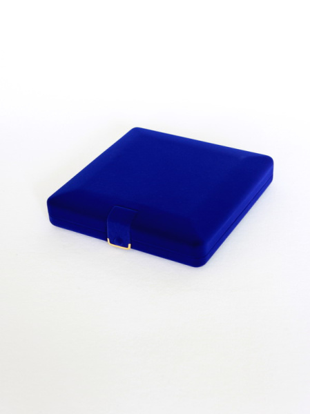 Флокированный футляр (208х213х45) под орден и удостоверение