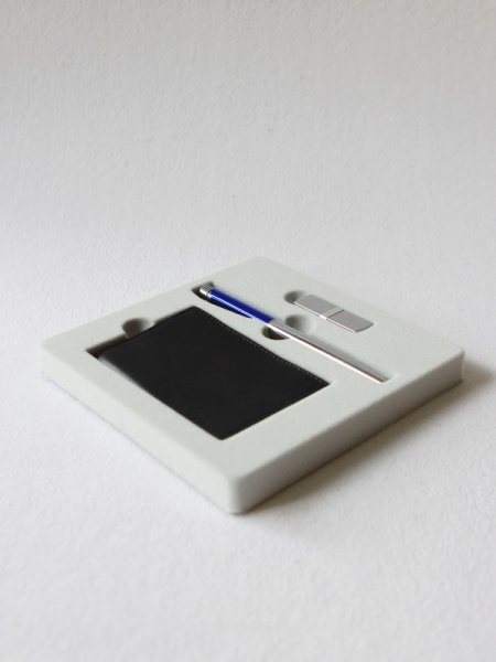 Флокированный ложемент под подарочный набор