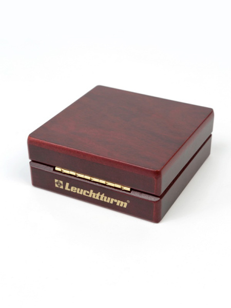 Деревянный футляр Volterra (80х80х32 мм) для одной монеты, медали (диаметр до 41 мм). Leuchtturm, 309490