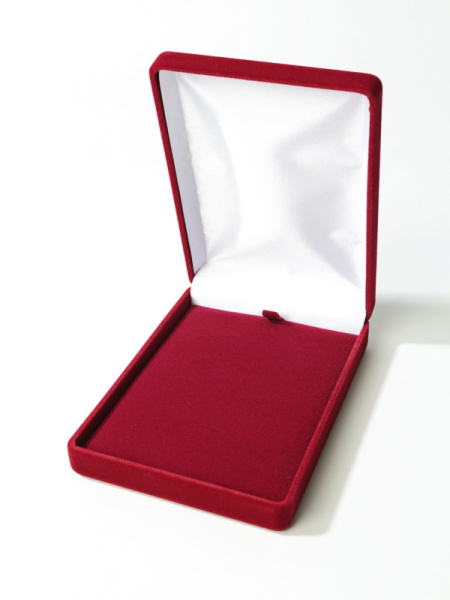 Футляр (90х124х32 мм) с универсальной подложкой,  светло-бордовый