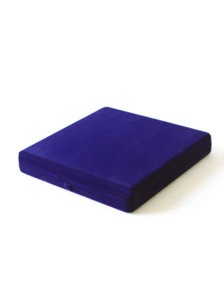 Футляр (165х165х27 мм) на 3 монеты в капсулах (диаметр 58 мм), светло-бордовый  Футляр (165х165х27 мм) на 3 монеты в капсулах (диаметр 58 мм), светло-бордовый