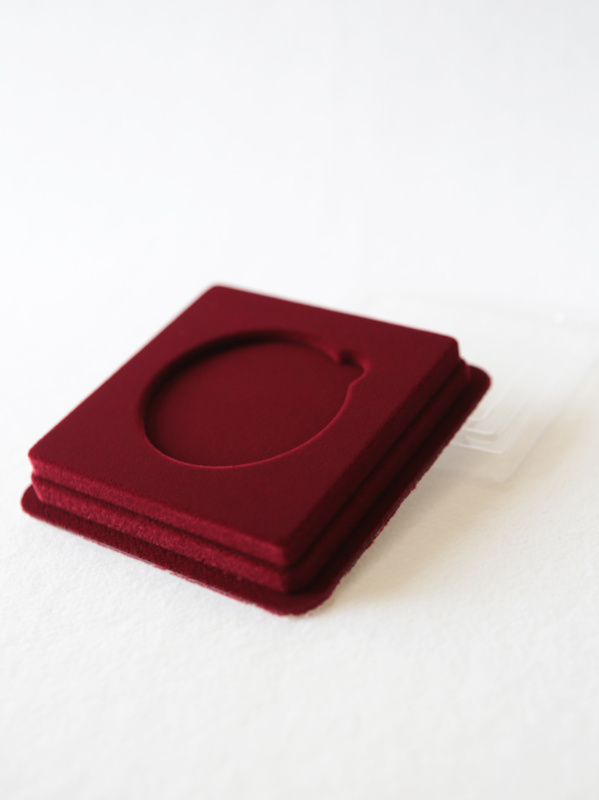 Сувенирная упаковка (106х106х20 мм) под монету, медаль (диаметр 60 мм, глубина 6 мм) Сувенирная упаковка (106х106х20 мм) под монету, медаль (диаметр 60 мм, глубина 6 мм)