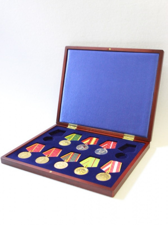 Футляр деревянный Volterra Uno (304х244х31 мм) на 10 медалей РФ с пятиугольной колодкой d-32 мм