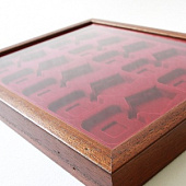 Багетная рамка S коричневого цвета под 10 орденов с пятиугольной колодкой