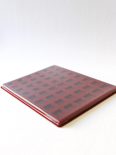 Планшет S (234х296х12 мм) для наборов разменных монет Евро (Euro). Вид 3, тёмно-бордовый  Планшет S (234х296х12 мм) для наборов разменных монет Евро (Euro). Вид 3, тёмно-бордовый