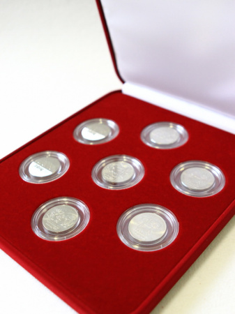 Футляр (191х221х44 мм) на 7 монет в капсулах (диаметр 44 мм)