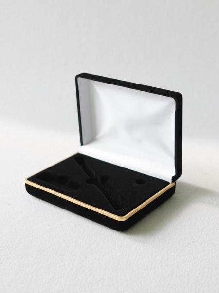 Футляр флокированный (102х142х42 мм) для ручки, значка и флешки. Вид 2