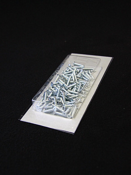 Блистер с загибом краев для изделия 50х105х15 мм