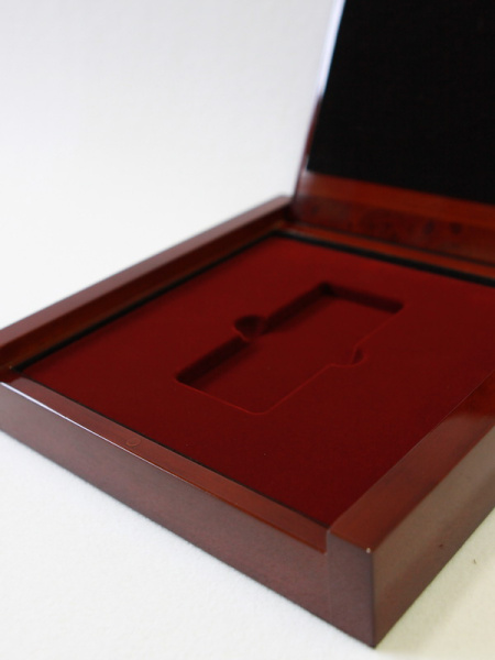 Футляр деревянный для слитка