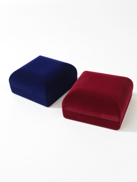 Футляр (76х76х41 мм) для одной монеты в капсуле (диаметр 58 мм), светло-бордовый