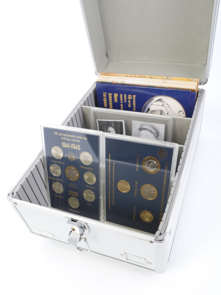 Кофр CARGO MULTI для коллекционеров, серебристый. А5. Leuchtturm, 317821 Кофр CARGO MULTI для коллекционеров, серебристый. А5. Leuchtturm, 317821