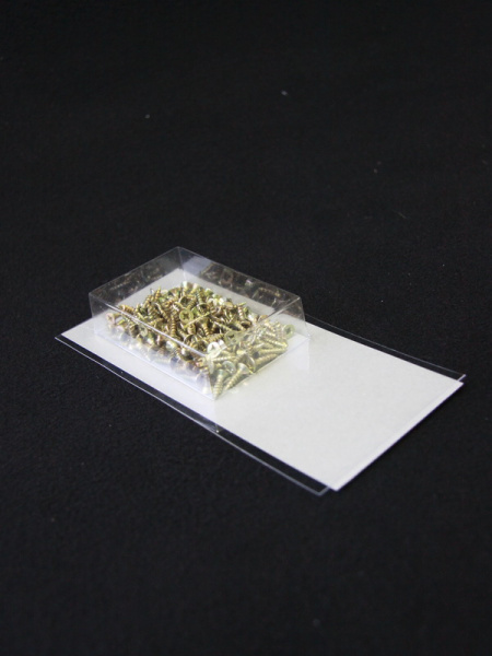 Блистер с загибом краев под изделие 49х75х18 мм