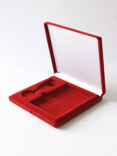 Футляр флокированный (165х165х27 мм) под медаль и удостоверение