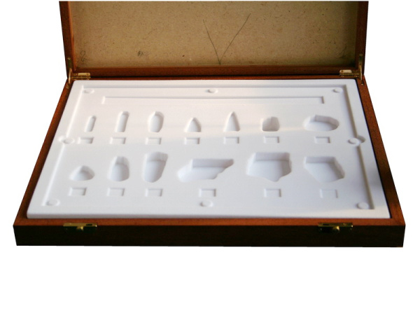 Футляр деревянный для набор каменных и керамических предметов