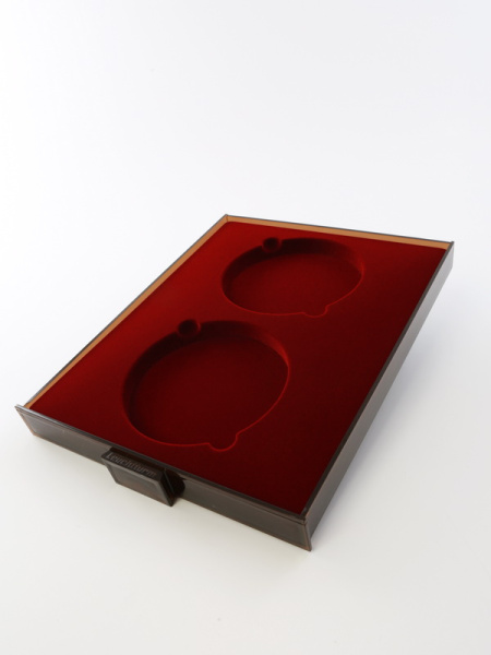  Кассета XL для 2 монет 10000 руб (золото 999, 1 кг) в капсулах, светло-бордовый