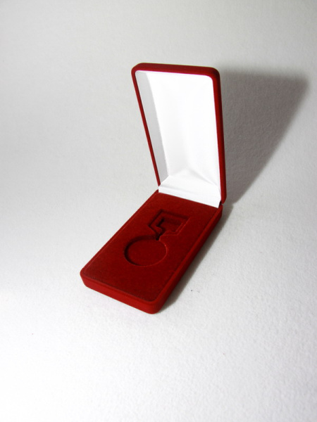 Футляр флокированный (62х116х26 мм) под медаль  с квадратной колодкой