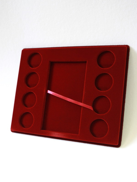 Планшет S (234х296х12 мм) для 1 банкноты Сочи-2014 в капсуле и 8 монет Сочи-2014 в капсулах. Горизонтальный, тёмно-бордовый  Планшет S (234х296х12 мм) для 1 банкноты Сочи-2014 в капсуле и 8 монет Сочи-2014 в капсулах. Горизонтальный, тёмно-бордовый