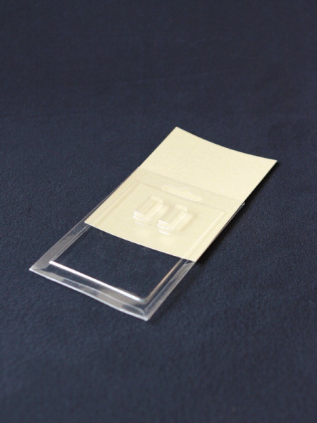 Блистер с загибом краев для светодиодных ламп для автомобиля