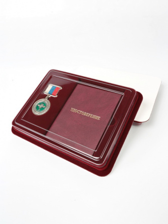 Сувенирная упаковка (181х142х22 мм) для медали на квадро колодке (короткая) и удостоверения (81х112х8 мм)