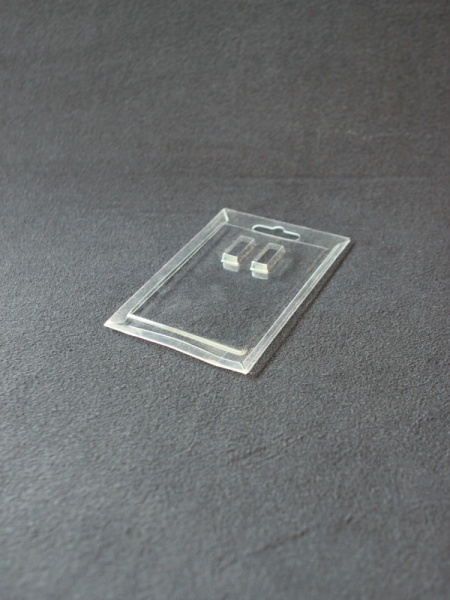 Блистер с загибом краев для светодиодных ламп для автомобиля