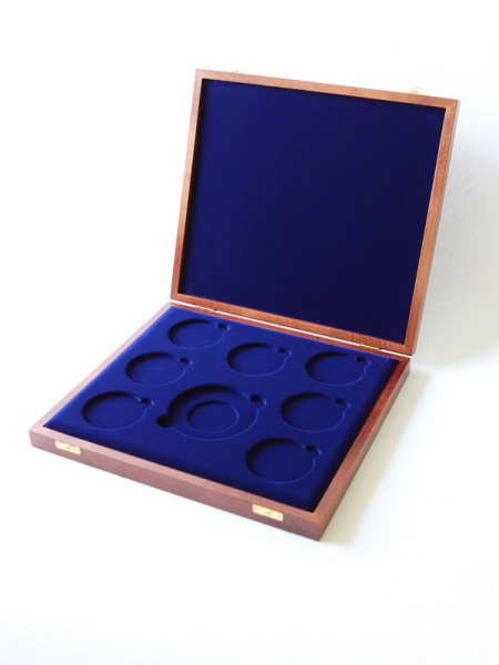 Деревянный футляр для набора юбилейных медалей