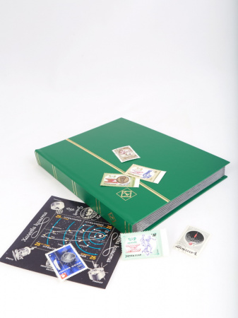 Альбом для марок (кляссер BASIC). А5. 16 листов (32 страницы) из чёрного картона с промежуточными листами из пергамина. Зелёный. Leuchtturm, 339366 / 315761