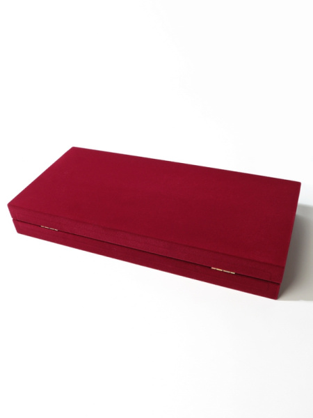 Футляр (260х121х38 мм) на 4 монеты в капсулах (диаметр 44 мм), светло-бордовый