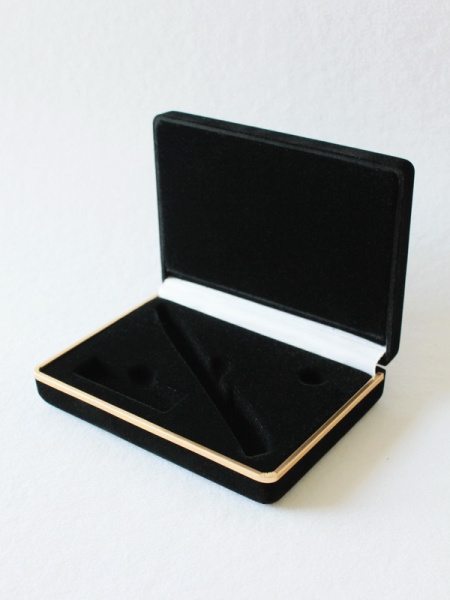 Футляр флокированный (102х142х42 мм) для ручки, значка и флешки. Вид 1