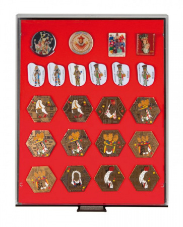 Кассета XXL с поролоновой вставкой красного цвета для медалей, орденов, значков, эмблем. (2457)