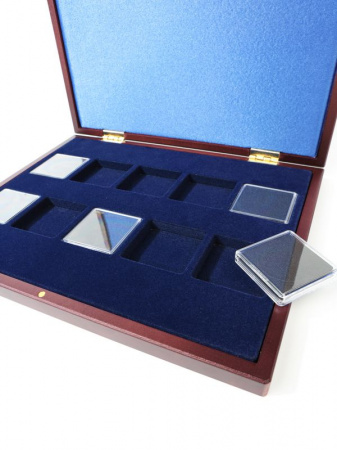 Футляр деревянный Volterra Uno (304х244х31 мм) для серии из 10 монет «The Queen's Beasts» (5 pounds, 2 oz silver proof) в капсулах Quadrum High. С логотипом