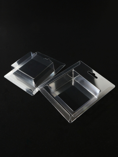 Блистер с загибом краев под изделие 85х74х29 мм. Тип 18