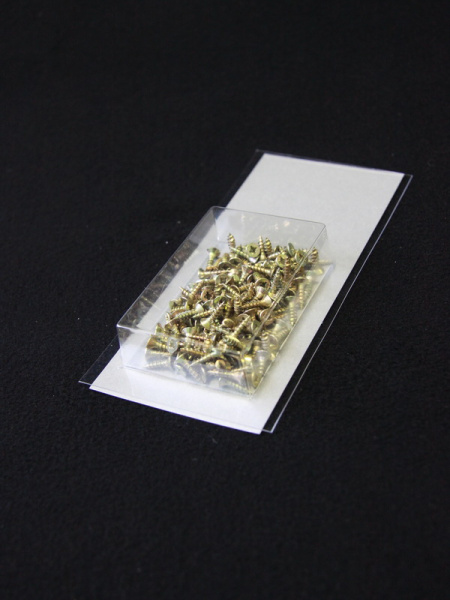 Блистер с загибом краев под изделие 49х75х18 мм