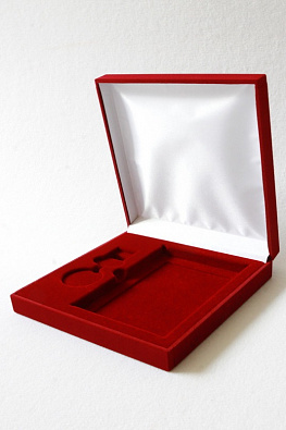 Футляр флокированный (160х160х33 мм) для памятной медали и удостоверения